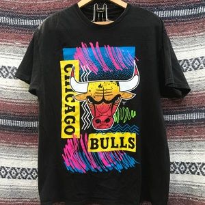 Vintage Chicago Bulls T: L